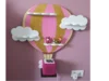 Wandregal in Form eines Heißluftballons