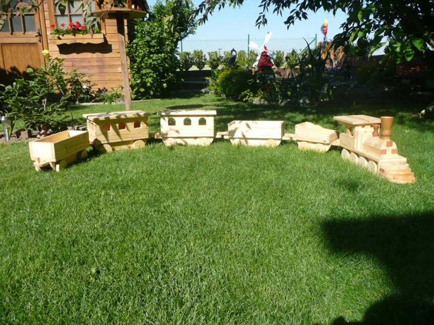 Super Große Holzeisenbahn von über 317 cm länge