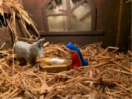 Weihnachtskrippe mit Maria, Josef und Jesuskind