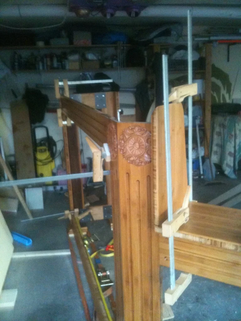 Holzkonstruktion mit Schraubzwingen