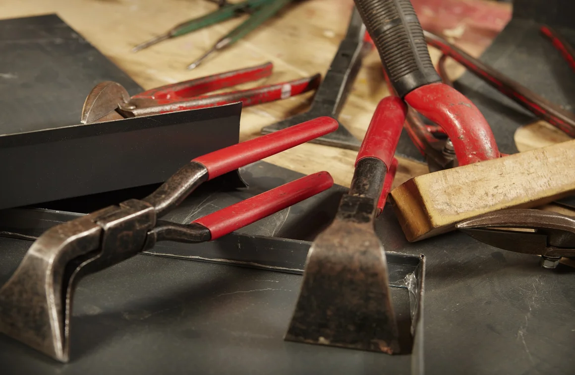 Werkzeuge zum Blech biegen