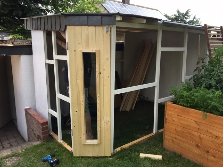 Hühnerstall mit Auslauf