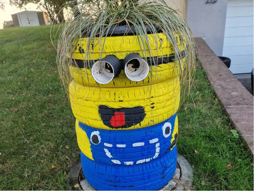 Minion aus alten Reifen