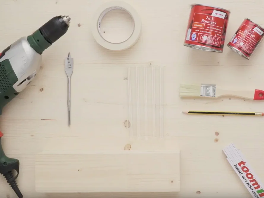 Heimwerkerbedarf auf einem Tisch