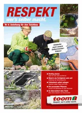 Zwei Personen beim Anlegen eines Gartenteiches