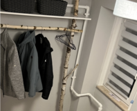 Garderobe mit Birkenstamm