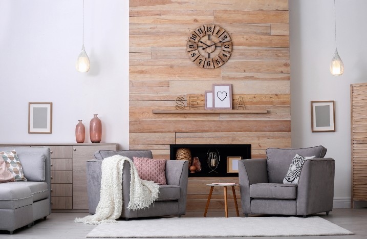 Holzverkleidung in modernen Wohnzimmer