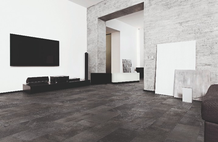 Moderne Wohnung mit dunklem Bodenbelag
