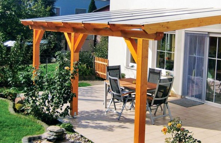 Terrasse mit Terrassendach