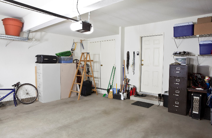 Leere Garage