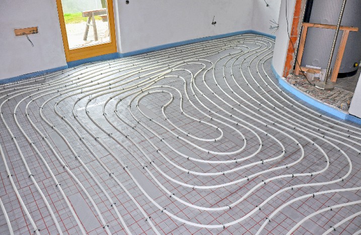 Spiralförmige Verlegung der Fußbodenheizung