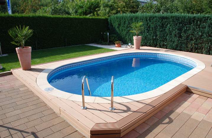 Einbaupool im Garten