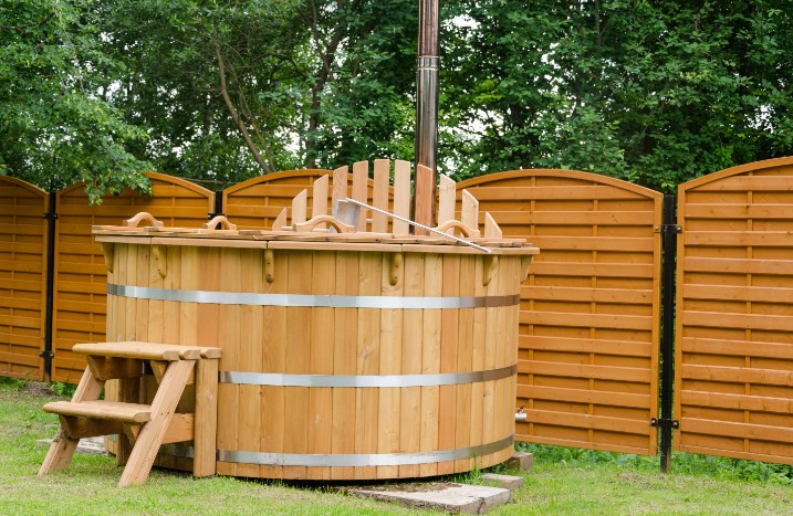 Holzwhirlpool