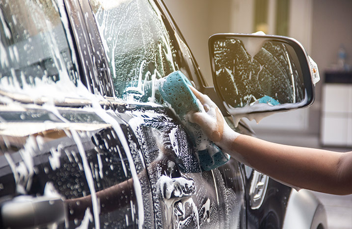 Car cleaning lathering