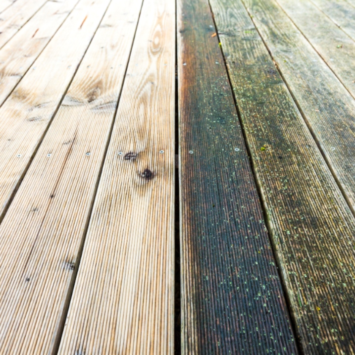 Holzterrasse reinigen