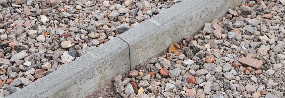 Bordsteinkelle Aus Kunststoff - Beton-Formwerkzeug Für Garten & Landschaftsbau