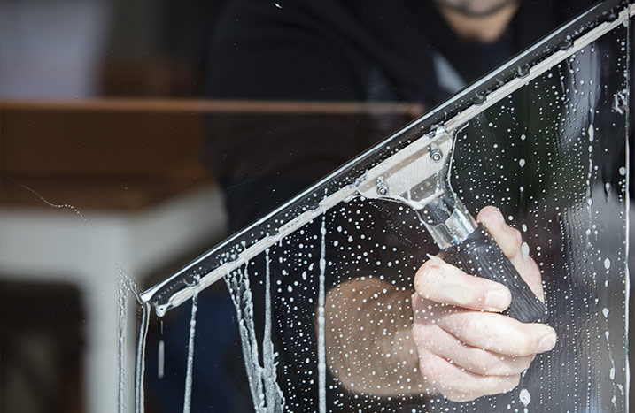 Putzen Checkliste Vorgehen Frühjahr Fenster putzen