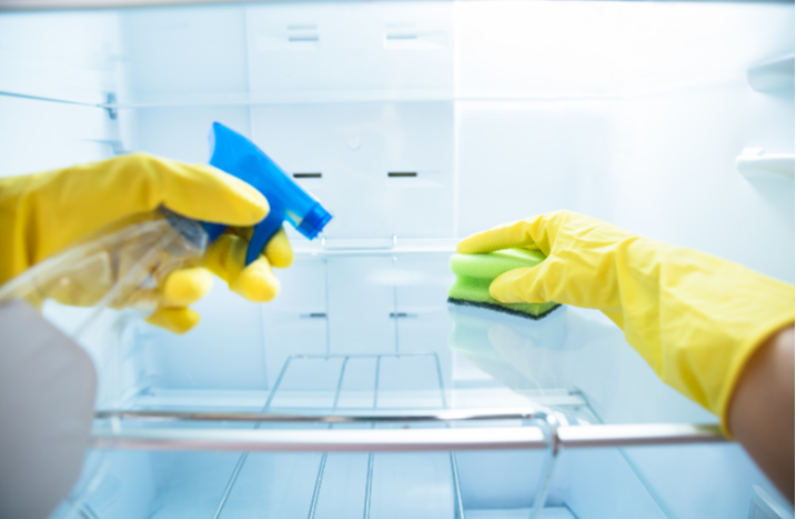Kühlschrank reinigen