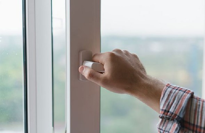 Fenster wird geöffnet
