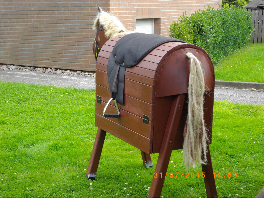 Kinderpferd "Großer Onkel"