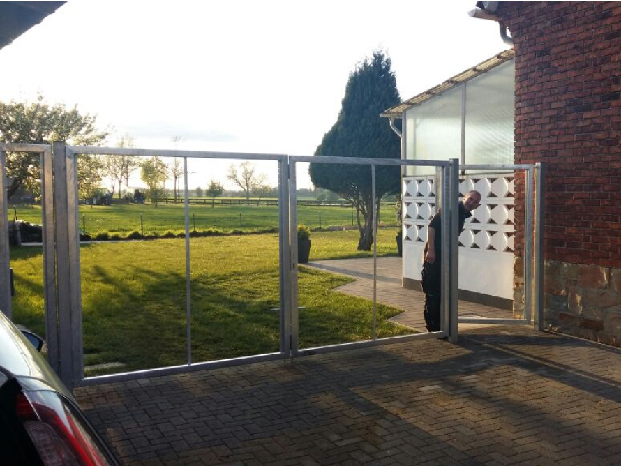 Metalltor zu einem Garten