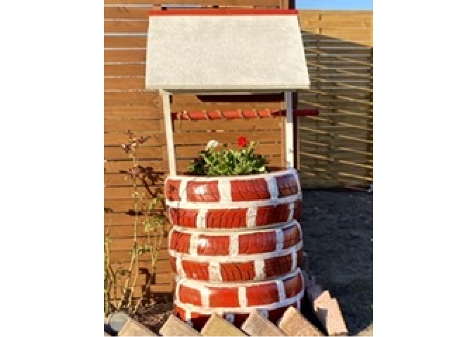 Brunnen aus Autoreifen