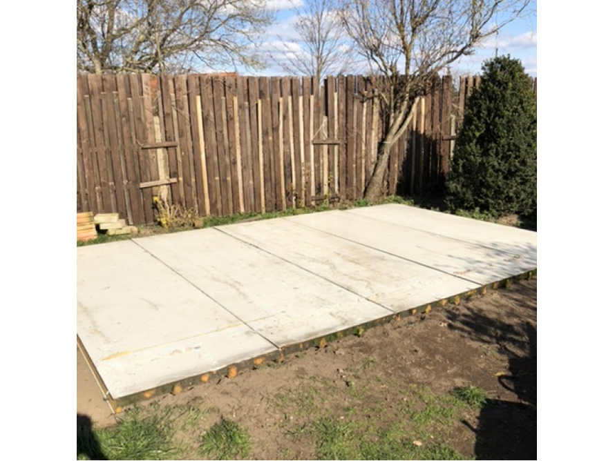 Holzfundament für ein Gartenhaus