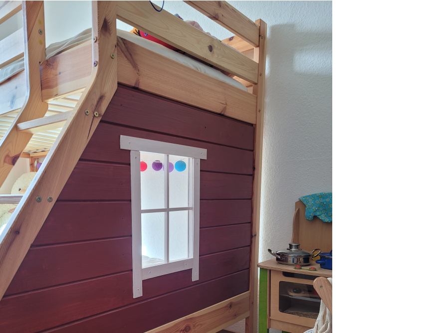 Spielbett mit Fenster