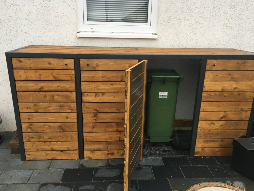 Holzverkleidung für Mülltonnen