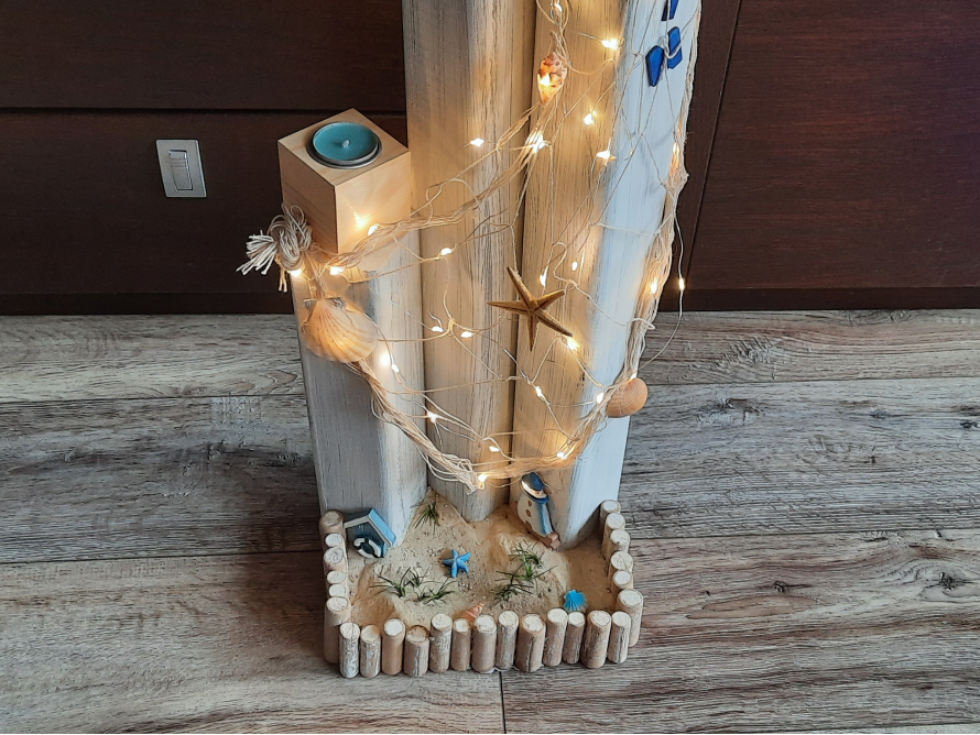 Maritime Dekoration mit Lichtern