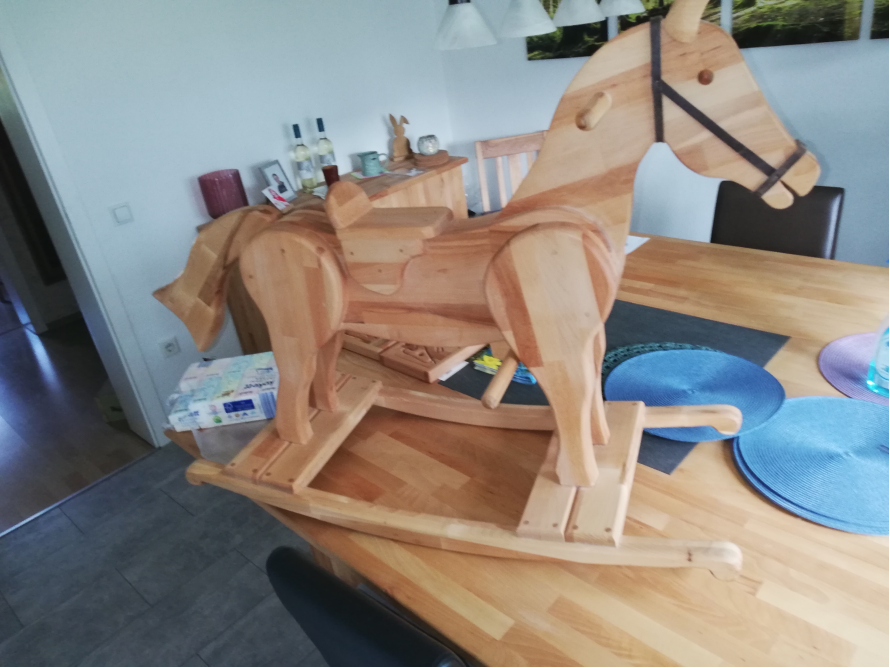 Hölzernes Schaukelpferd