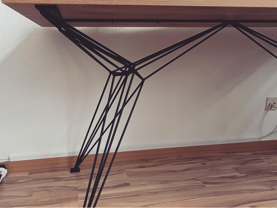 Tischbeine aus Metall