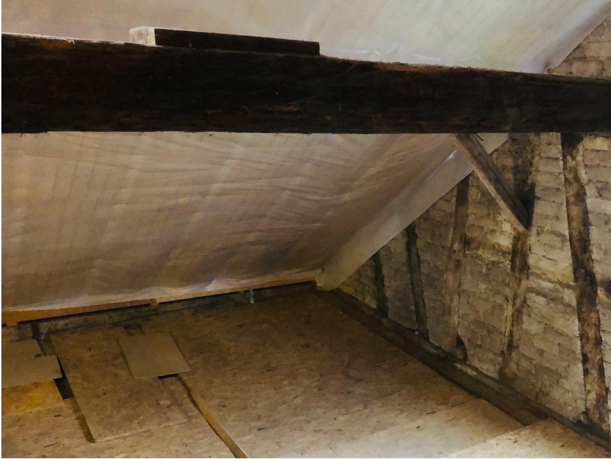 Dachstuhl mit Dämmung