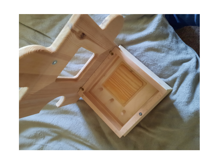 Holzrahmen eines Gartenhauses