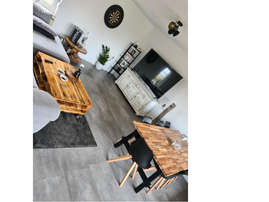 Wohnzimmer mit Essbereich