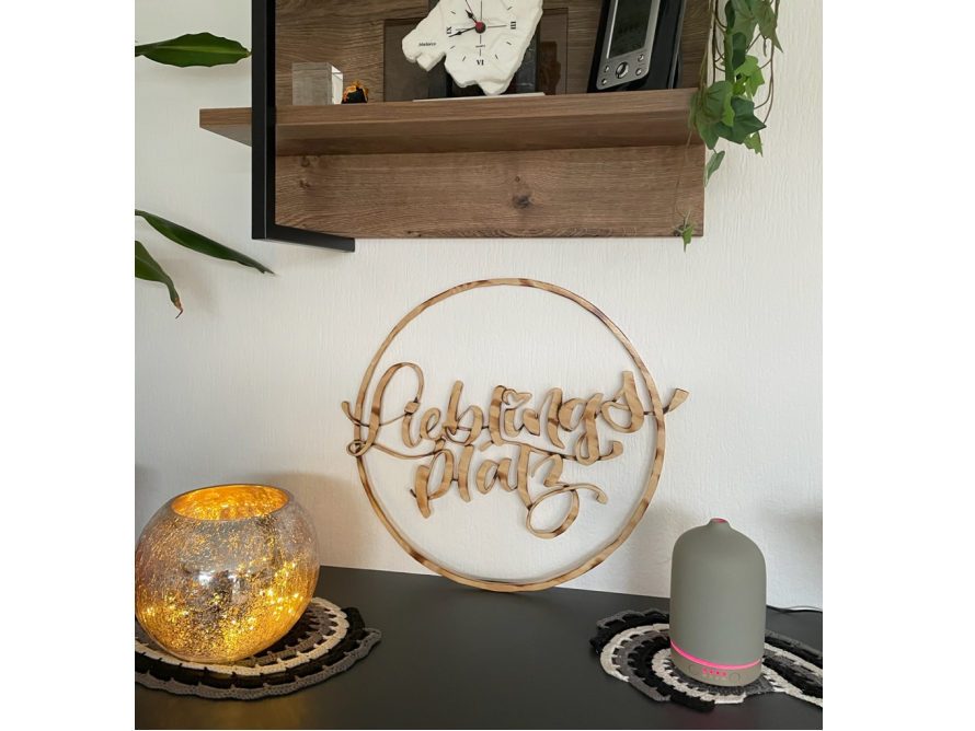Holzdeko mit Schriftzug Lieblingsort