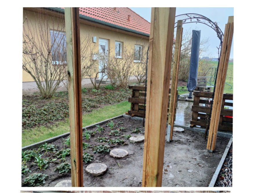 Holzbalken als Grundgerüst im Garten