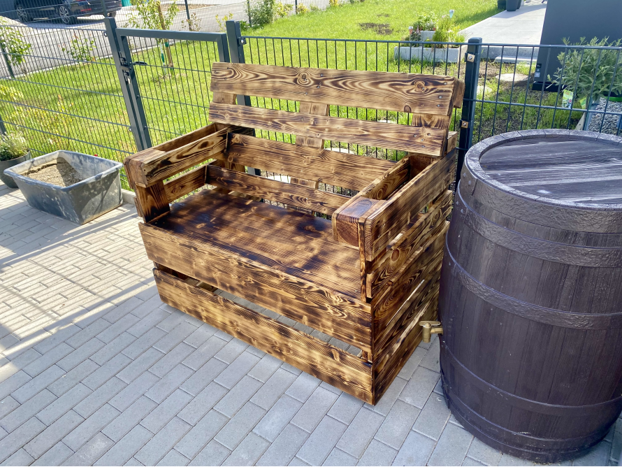 Rustikale Gartenbank aus Palettenholz