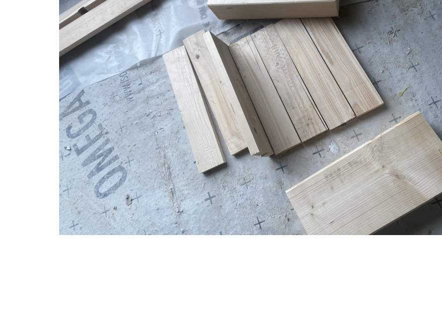 Holzlatten auf dem Boden